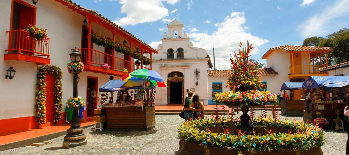 CALI / MEDELLÍN